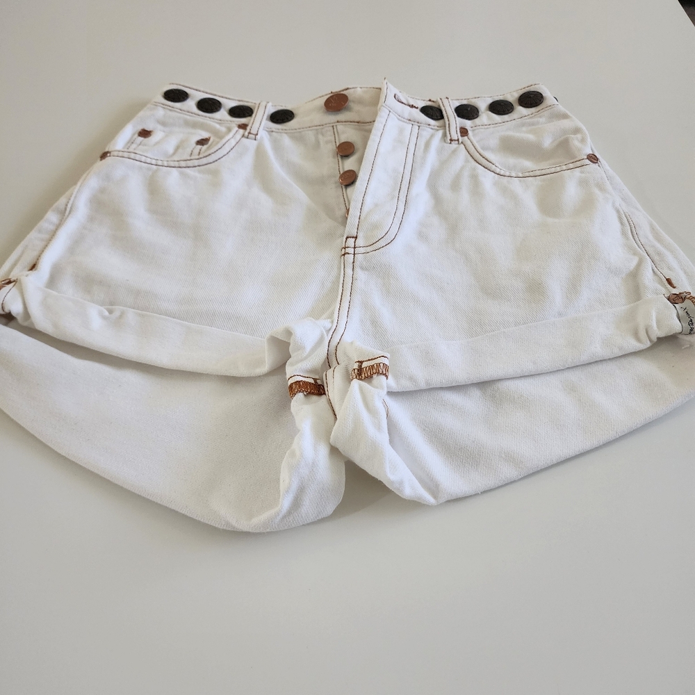 One Teaspoon Bandits High Waist Studded Denim Shorts White Beauty Size 25 - Picture 3 of 11